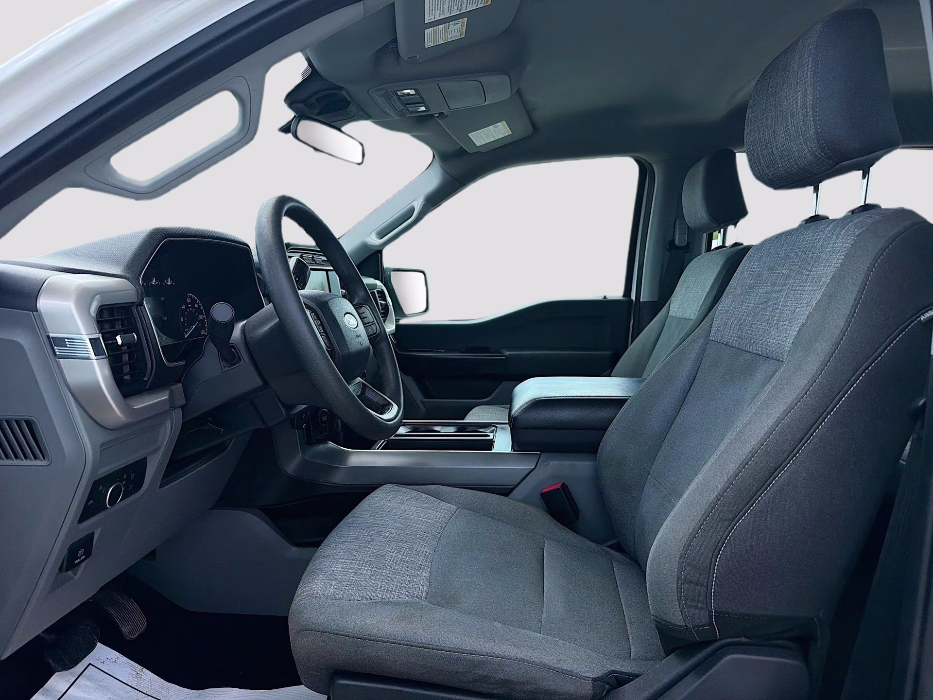 2023 Oxford White Ford F-150 XL 4X4 Truck