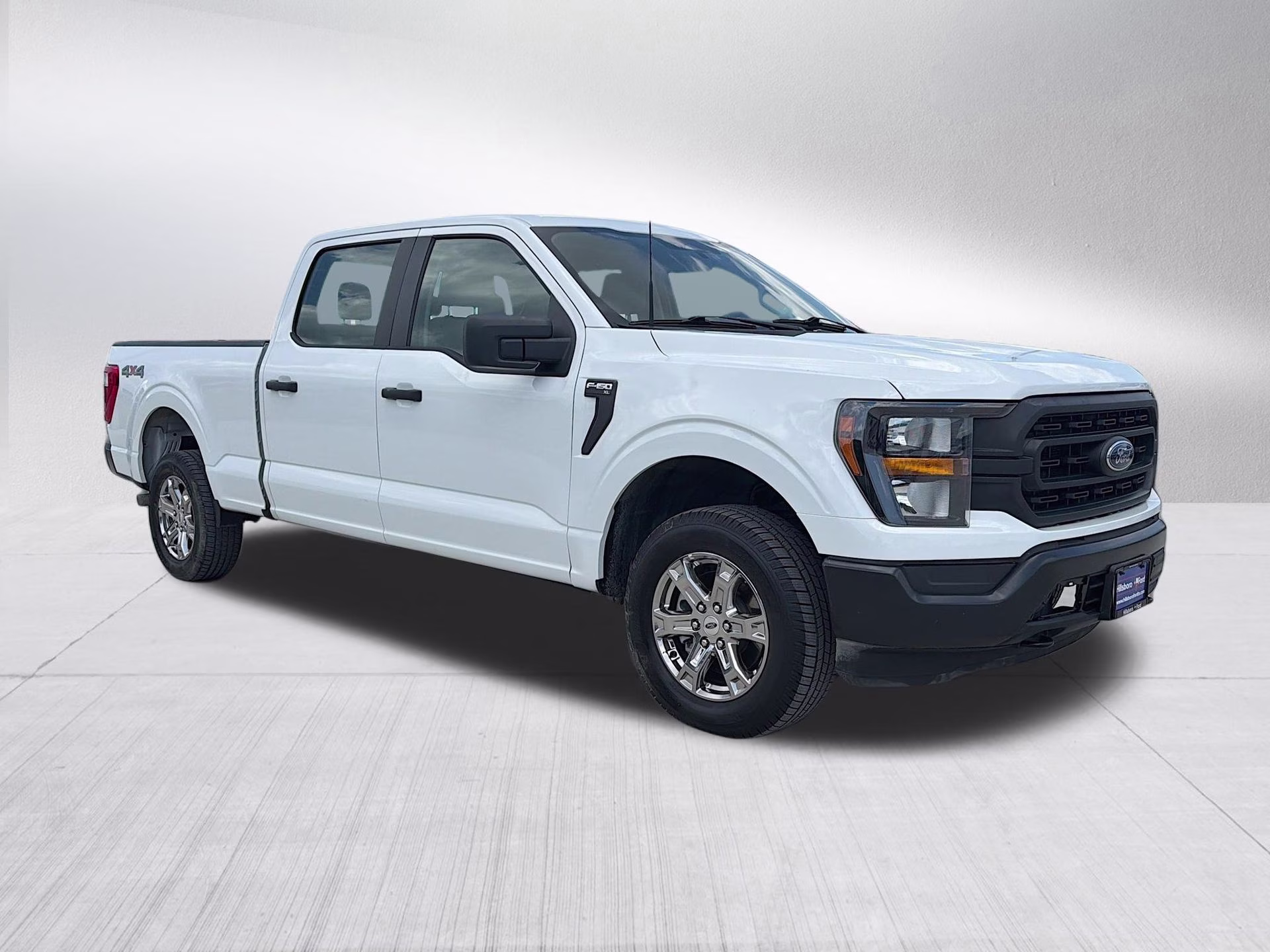 2023 Oxford White Ford F-150 XL 4X4 Truck