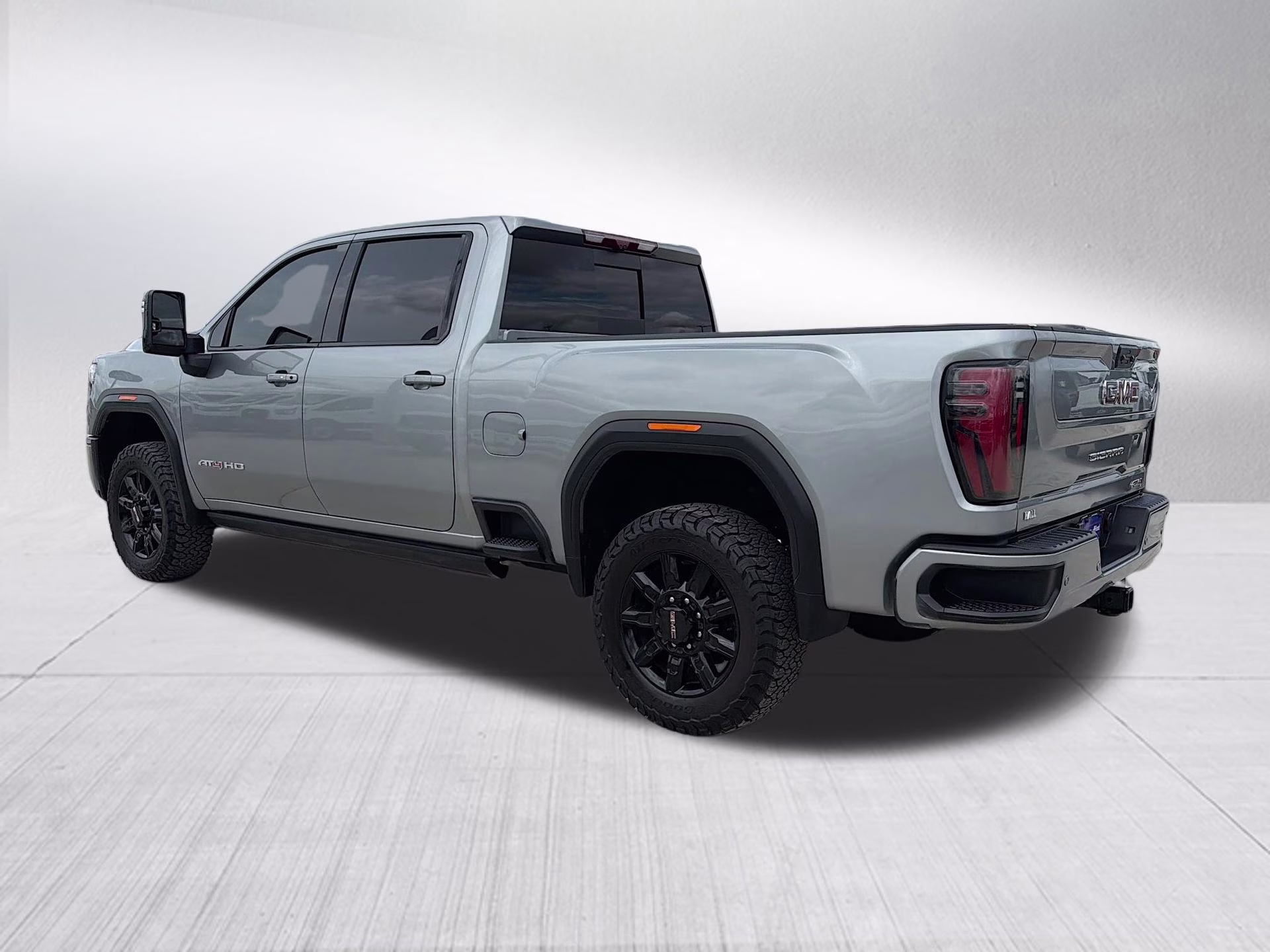 2026 Sterling Metallic GMC Sierra 2500HD AT4 4X4 Truck