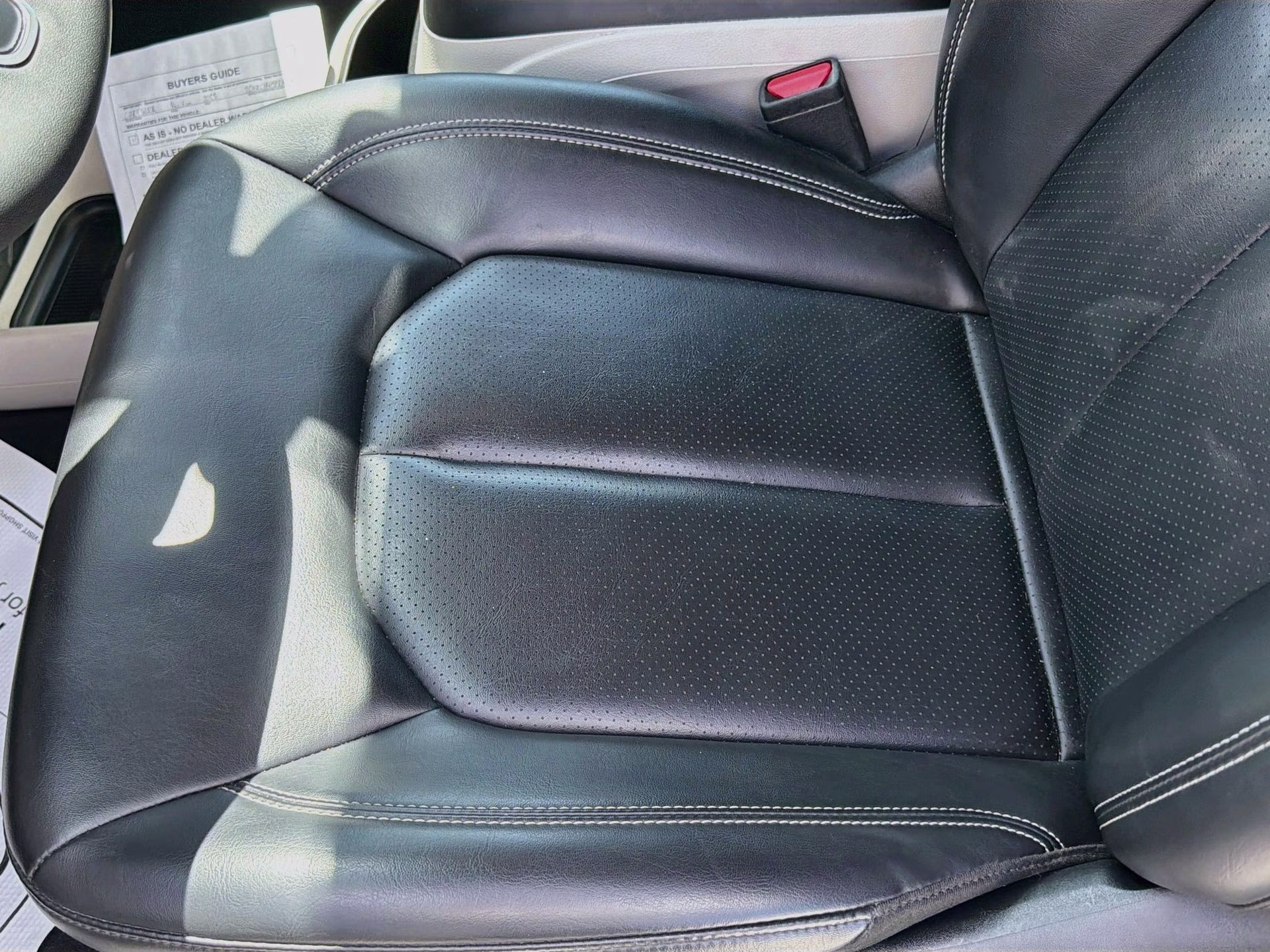 2023 Silver Mist Clearcoat Chrysler Pacifica Touring L FWD Van