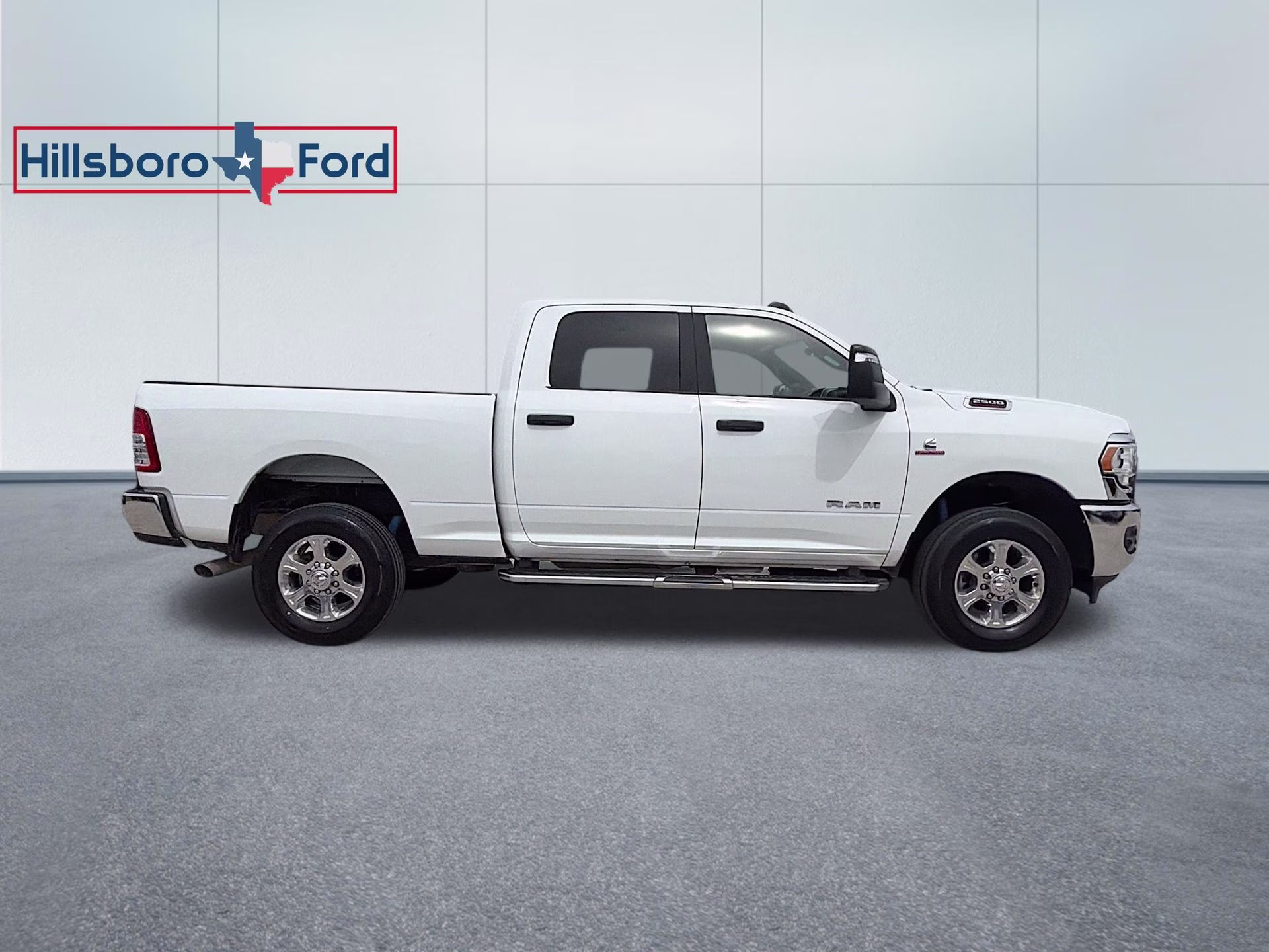 2024 Bright White Clearcoat Ram 2500 Big Horn 4X4 Truck