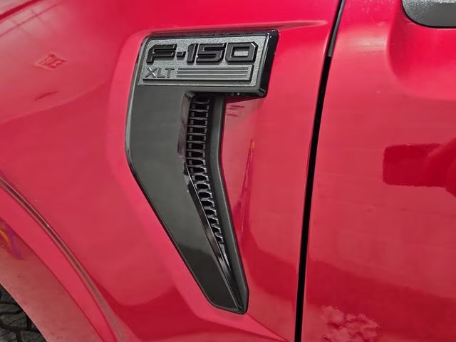 2026 Ruby Red Metallic Tinted Clearcoat Ford F-150 XLT Black Appearance 4X4 Truck