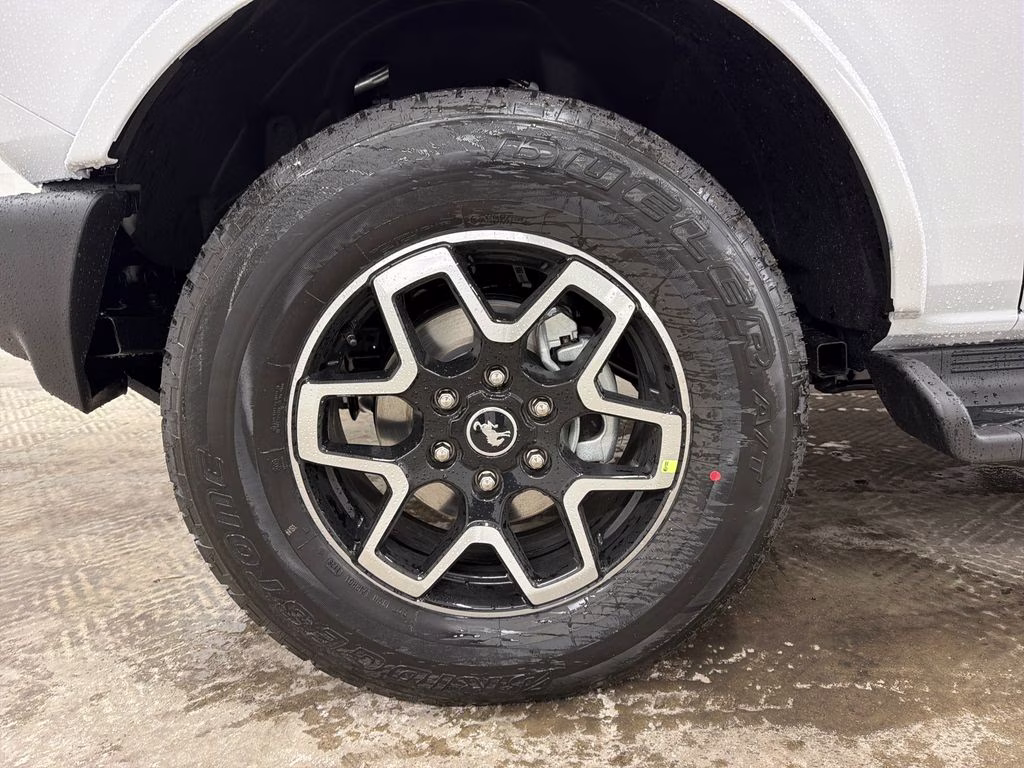 2026 OXFORD WHITE Ford Bronco Outer Banks 4X4 SUV