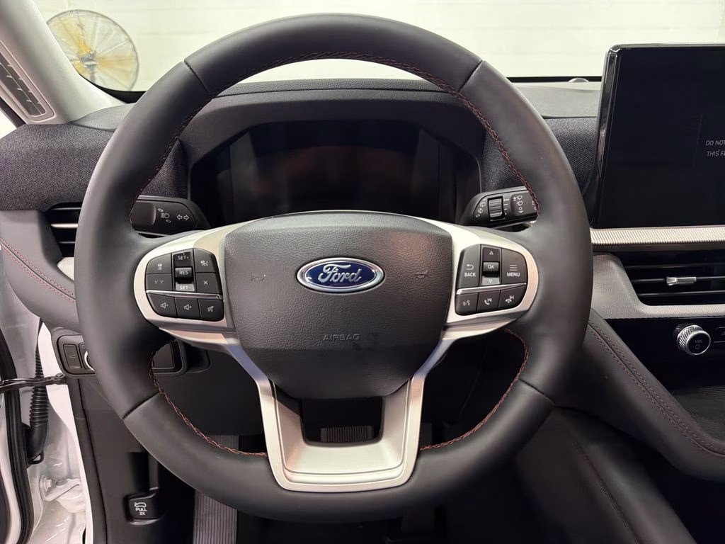 2026 STAR WHITE Ford Explorer Active RWD SUV