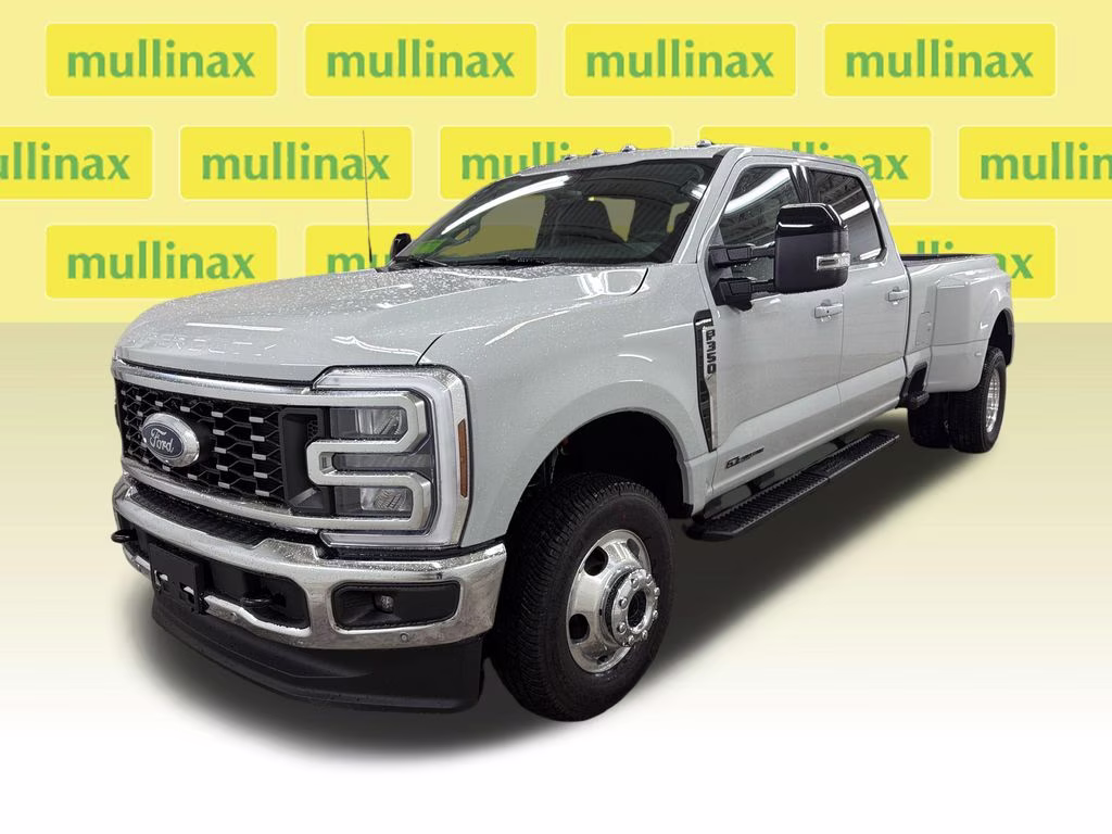 2026 AVALANCHE Ford Super Duty F-350 DRW Lariat 4X4 Truck