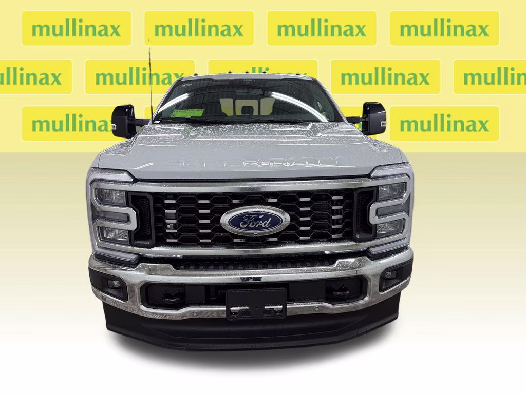 2026 AVALANCHE Ford Super Duty F-350 DRW Lariat 4X4 Truck