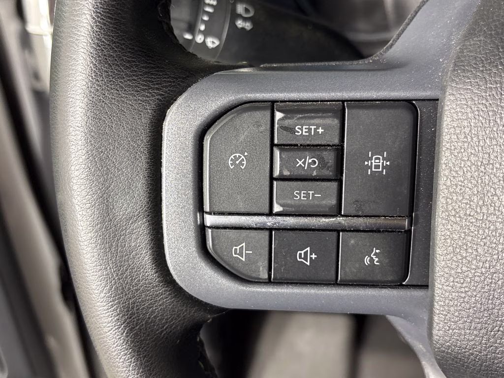 2023 Oxford White Ford F-150 XLT 4X4 Truck