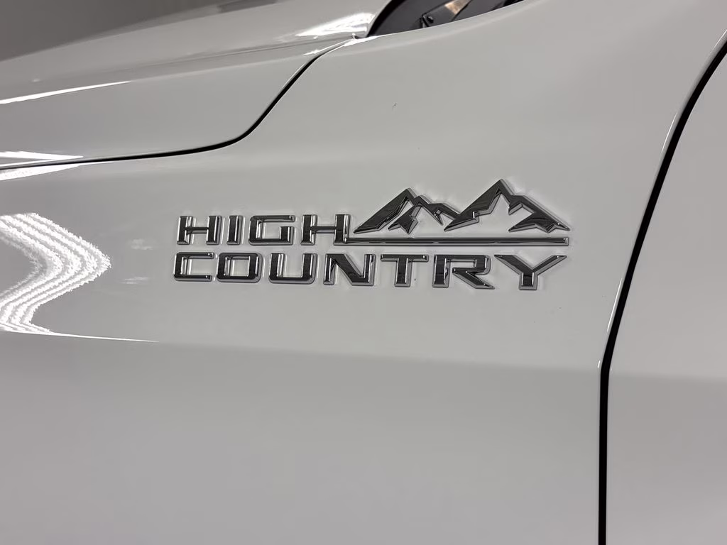 2021 Summit White Chevrolet Tahoe High Country RWD SUV