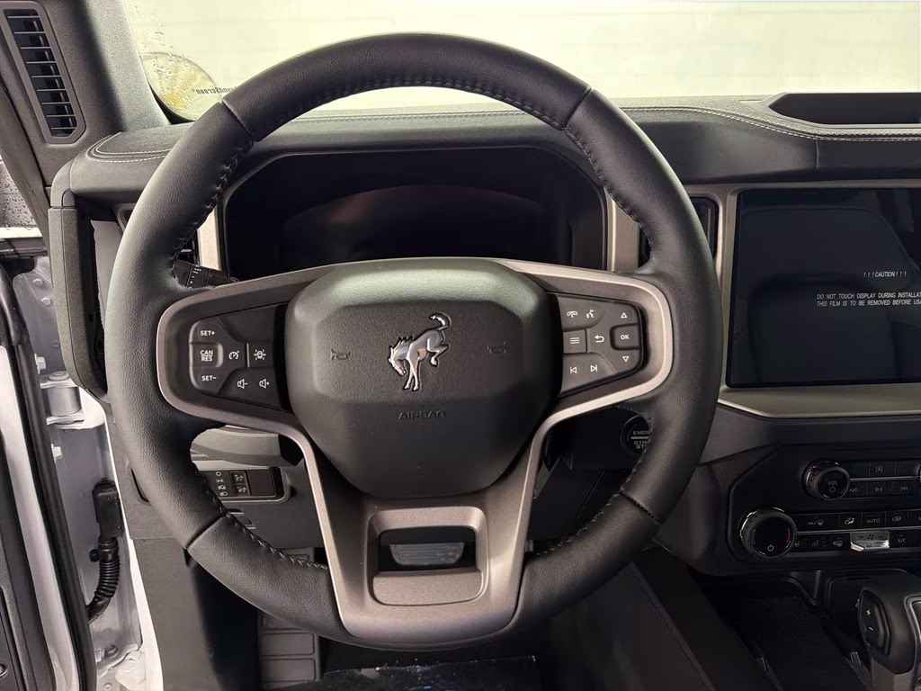 2026 OXFORD WHITE Ford Bronco Outer Banks 4X4 SUV