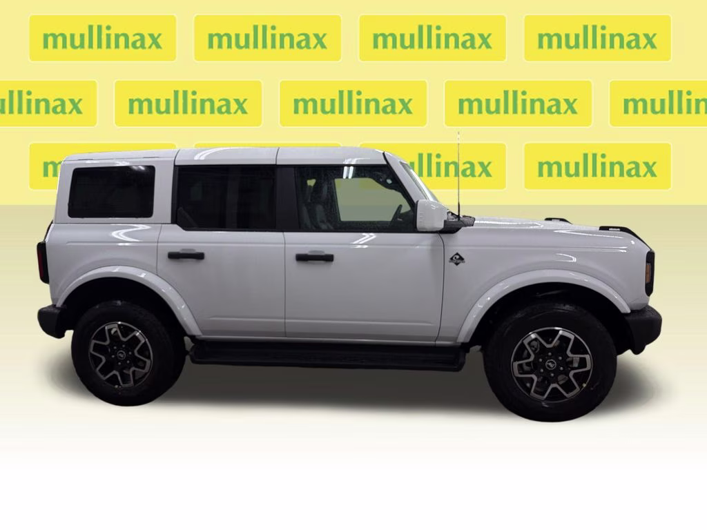 2026 OXFORD WHITE Ford Bronco Outer Banks 4X4 SUV