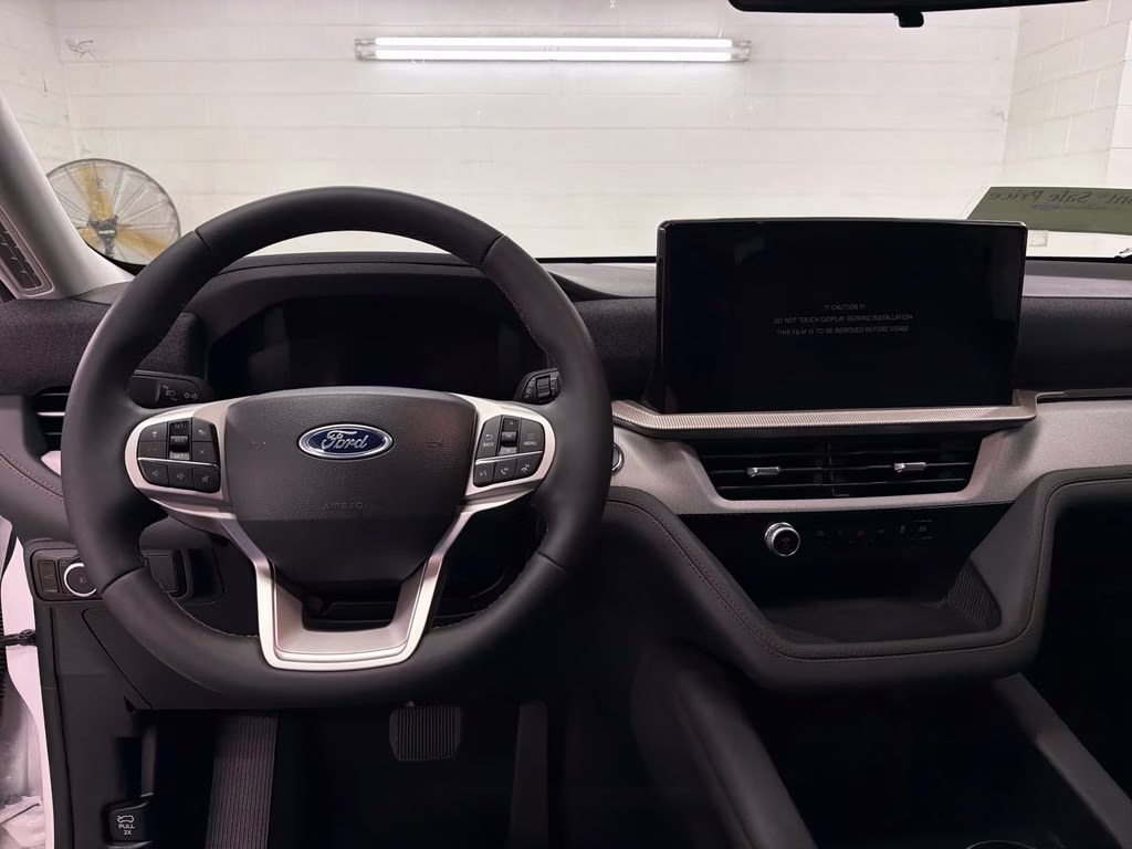 2026 STAR WHITE Ford Explorer Active RWD SUV