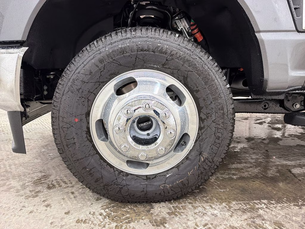 2026 CARBONIZED GRAY Ford Super Duty F-350 DRW Lariat 4X4 Truck