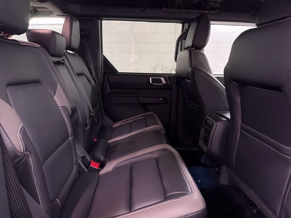 2026 RUBY RED TNTD Ford Bronco Outer Banks 4X4 SUV
