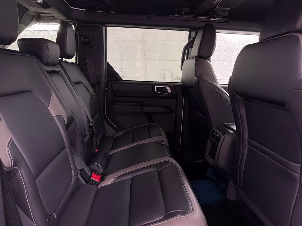 2026 OXFORD WHITE Ford Bronco Outer Banks 4X4 SUV