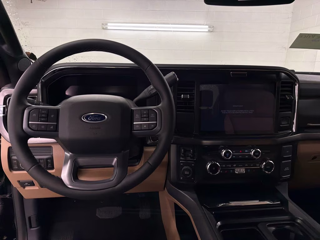 2026 AGATE BLACK Ford Super Duty F-250 SRW Lariat 4X4 Truck