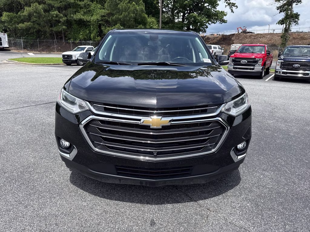 2021 Mosaic Black Metallic Chevrolet Traverse LT Leather FWD SUV