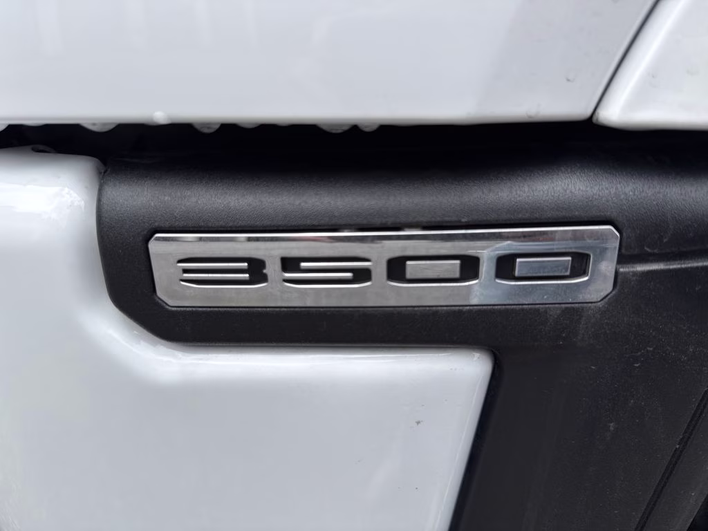 2024 Summit White GMC Sierra 3500HD Denali Ultimate 4X4 Truck