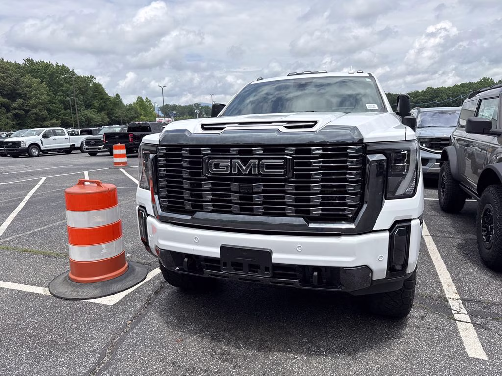 2024 Summit White GMC Sierra 3500HD Denali Ultimate 4X4 Truck