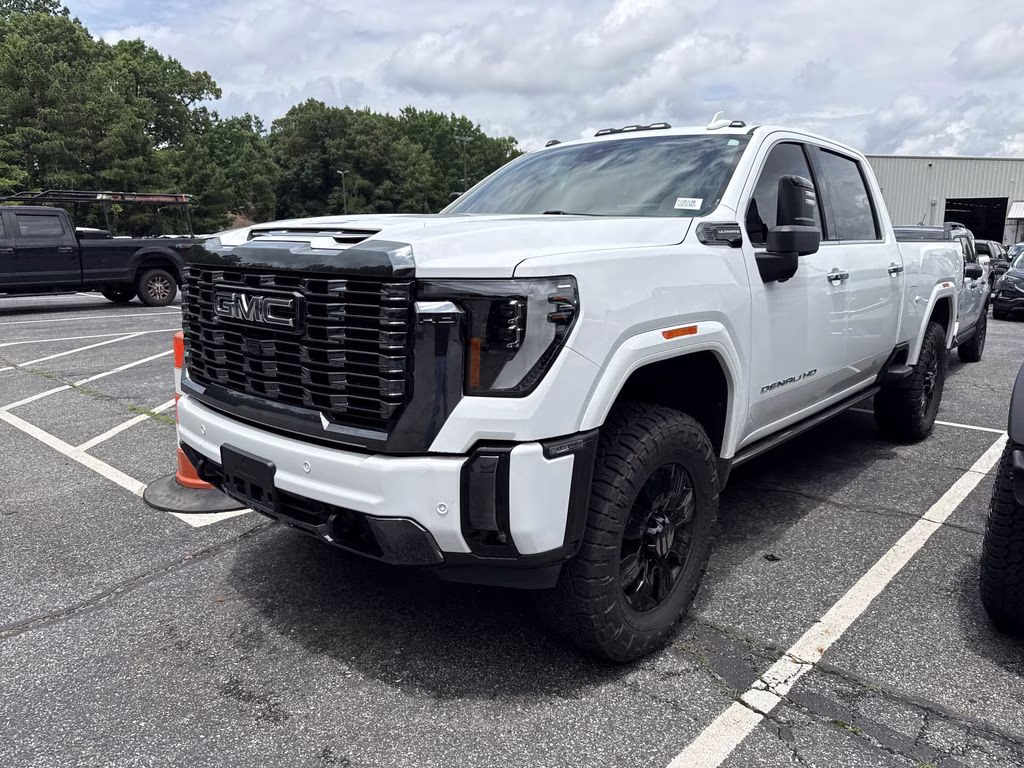 2024 Summit White GMC Sierra 3500HD Denali Ultimate 4X4 Truck
