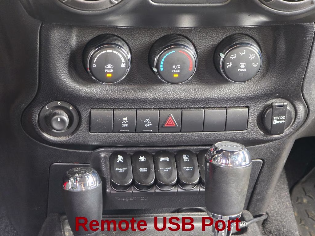 2013 Rock Lobster Clearcoat Jeep Wrangler Unlimited Sport 4X4 SUV
