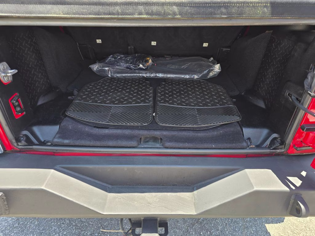 2013 Rock Lobster Clearcoat Jeep Wrangler Unlimited Sport 4X4 SUV