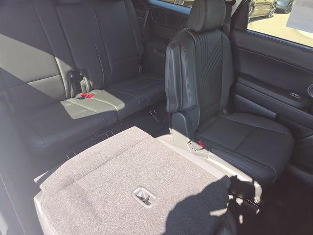 2026 Creamy White Pearl Hyundai Palisade SEL Premium AWD SUV