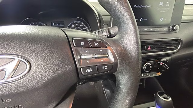 2023 Lunar White Hyundai Kona SEL AWD SUV