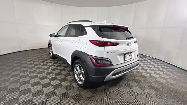 2023 Lunar White Hyundai Kona SEL AWD SUV