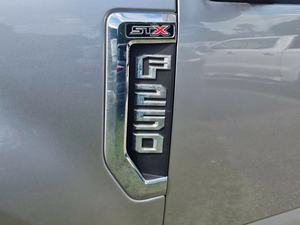2022 Iconic Silver Metallic Ford Super Duty F-250 SRW XL 4X4 Truck