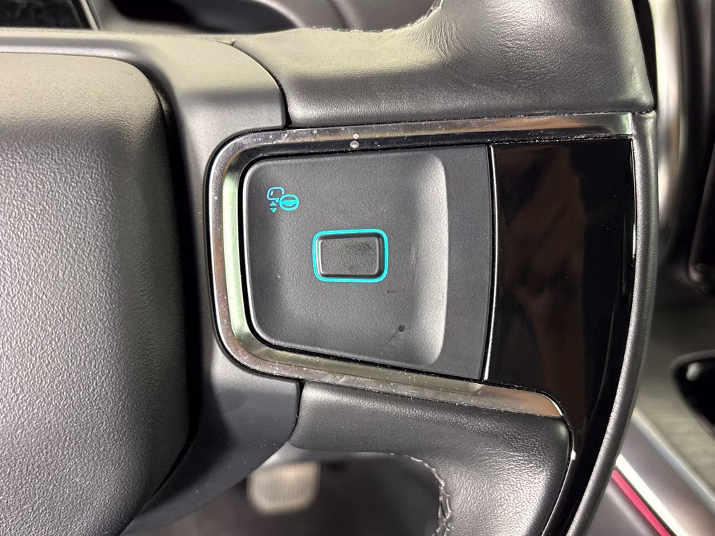 2025 Glacier Gray Metallic TriCoat Ford Expedition Platinum 4X4 SUV