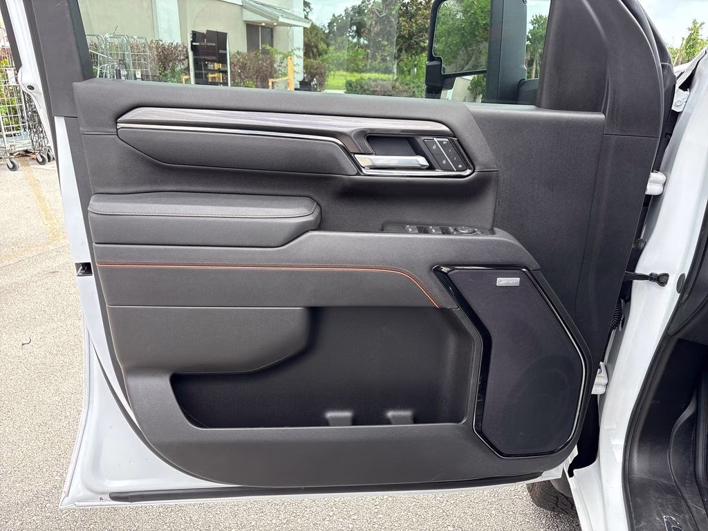 2025 Summit White GMC Sierra 2500HD AT4 4X4 Truck