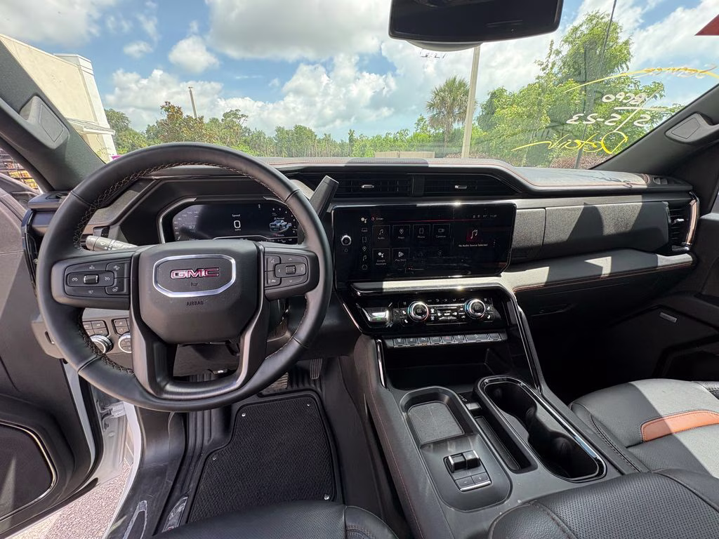 2025 Summit White GMC Sierra 2500HD AT4 4X4 Truck