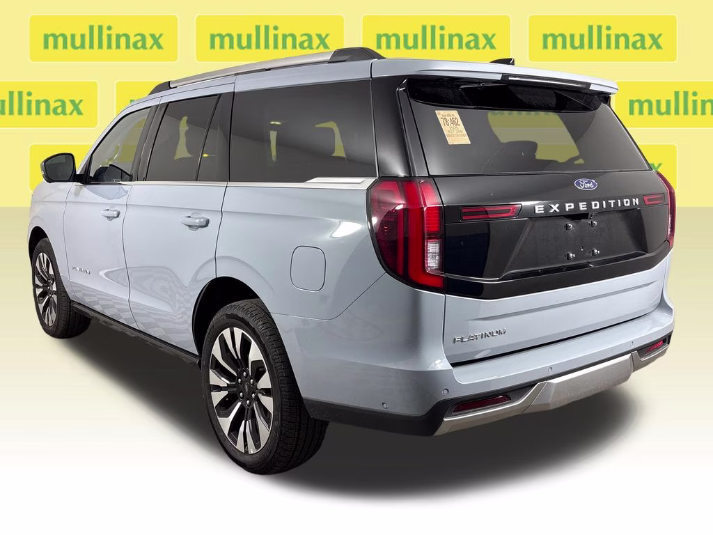 2025 Glacier Gray Metallic TriCoat Ford Expedition Platinum 4X4 SUV