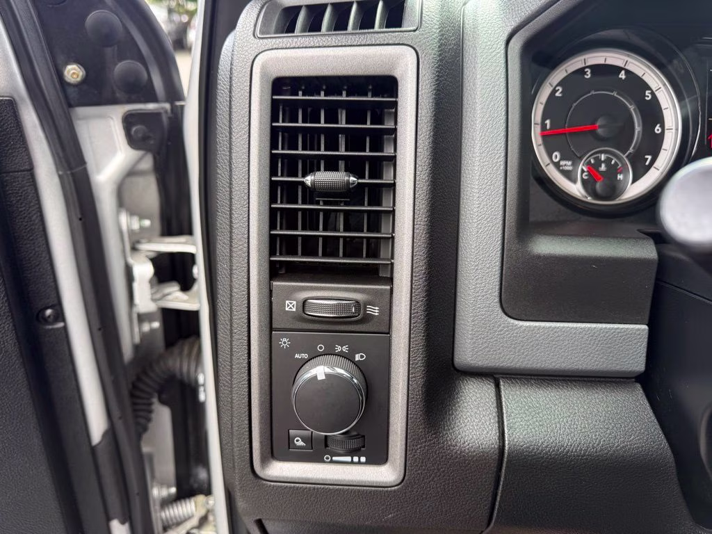2018 Bright Silver Clearcoat Metallic Ram 1500 Tradesman 4X4 Truck