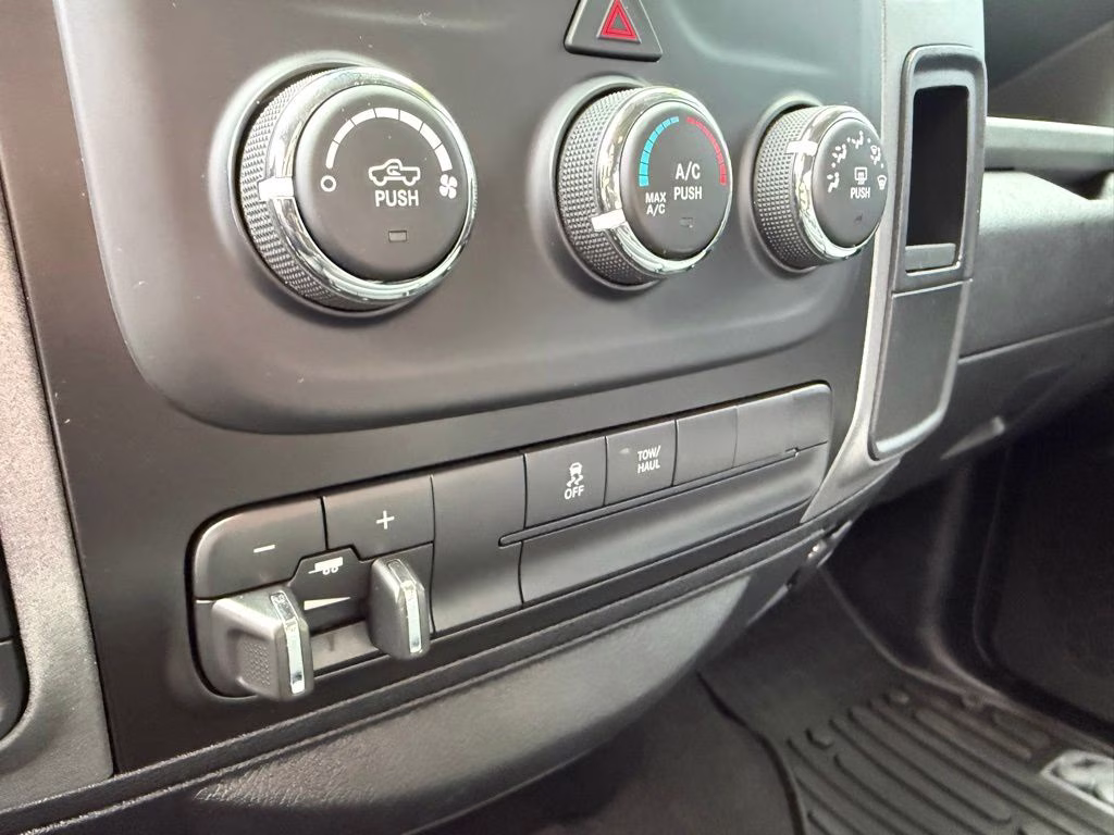 2018 Bright Silver Clearcoat Metallic Ram 1500 Tradesman 4X4 Truck