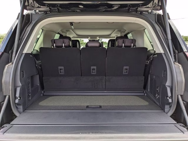 2026 Black Metallic Ford Expedition Platinum 4X4 SUV