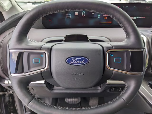2026 Black Metallic Ford Expedition Platinum 4X4 SUV