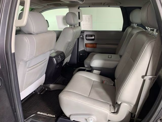 2020 Magnetic Gray Metallic Toyota Sequoia Platinum 4X4 SUV