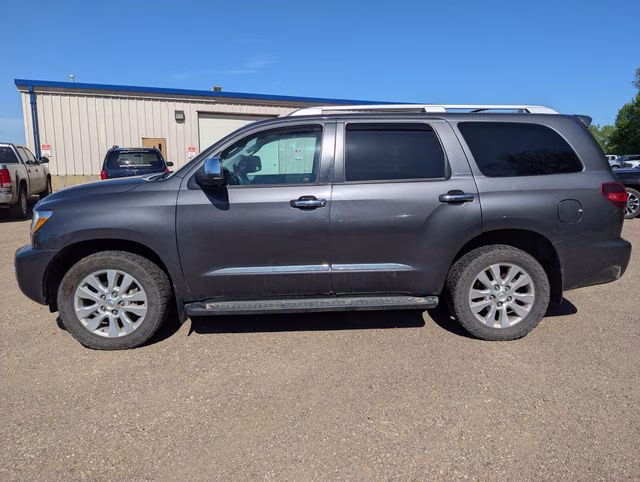 2020 Magnetic Gray Metallic Toyota Sequoia Platinum 4X4 SUV