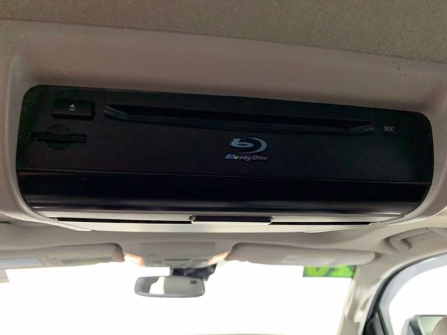 2020 Magnetic Gray Metallic Toyota Sequoia Platinum 4X4 SUV