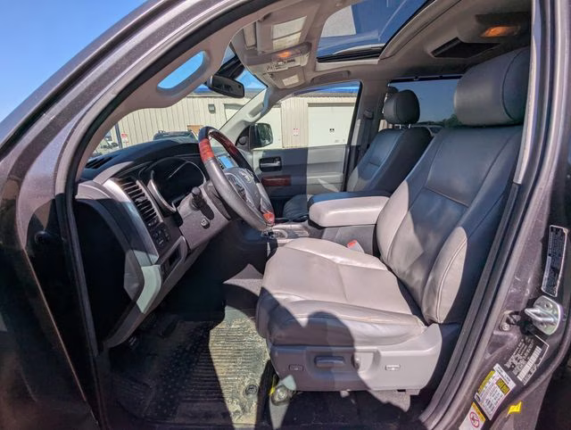 2020 Magnetic Gray Metallic Toyota Sequoia Platinum 4X4 SUV