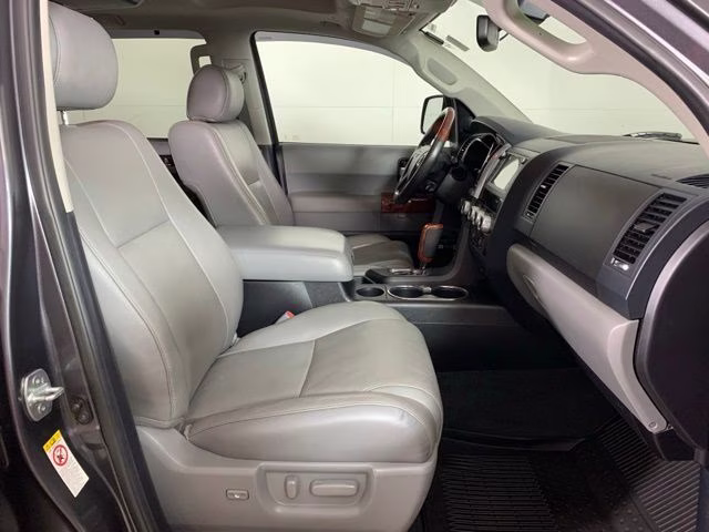 2020 Magnetic Gray Metallic Toyota Sequoia Platinum 4X4 SUV