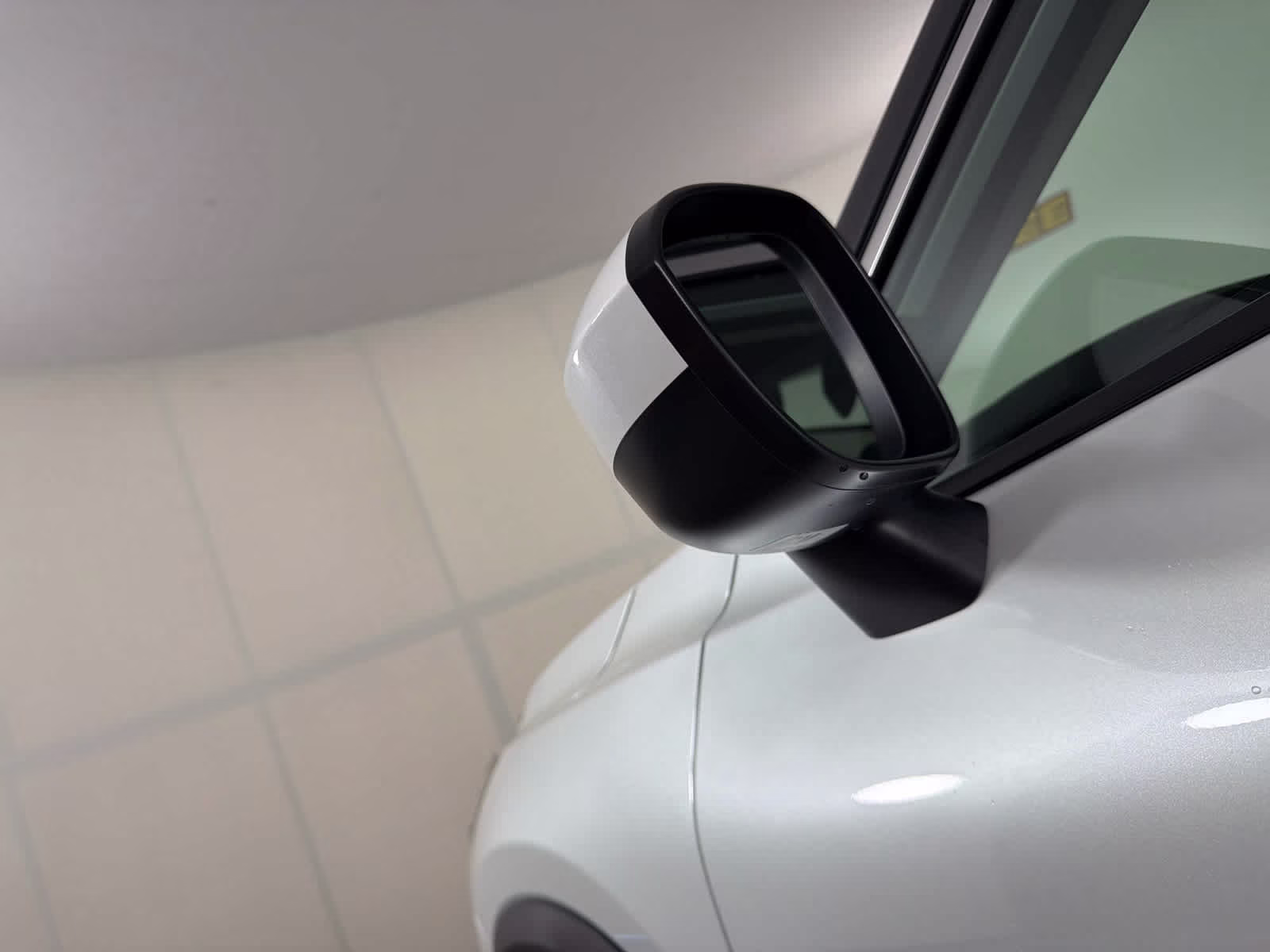 2026 Everest White Pearl Tricoat Nissan Rogue SV AWD SUV