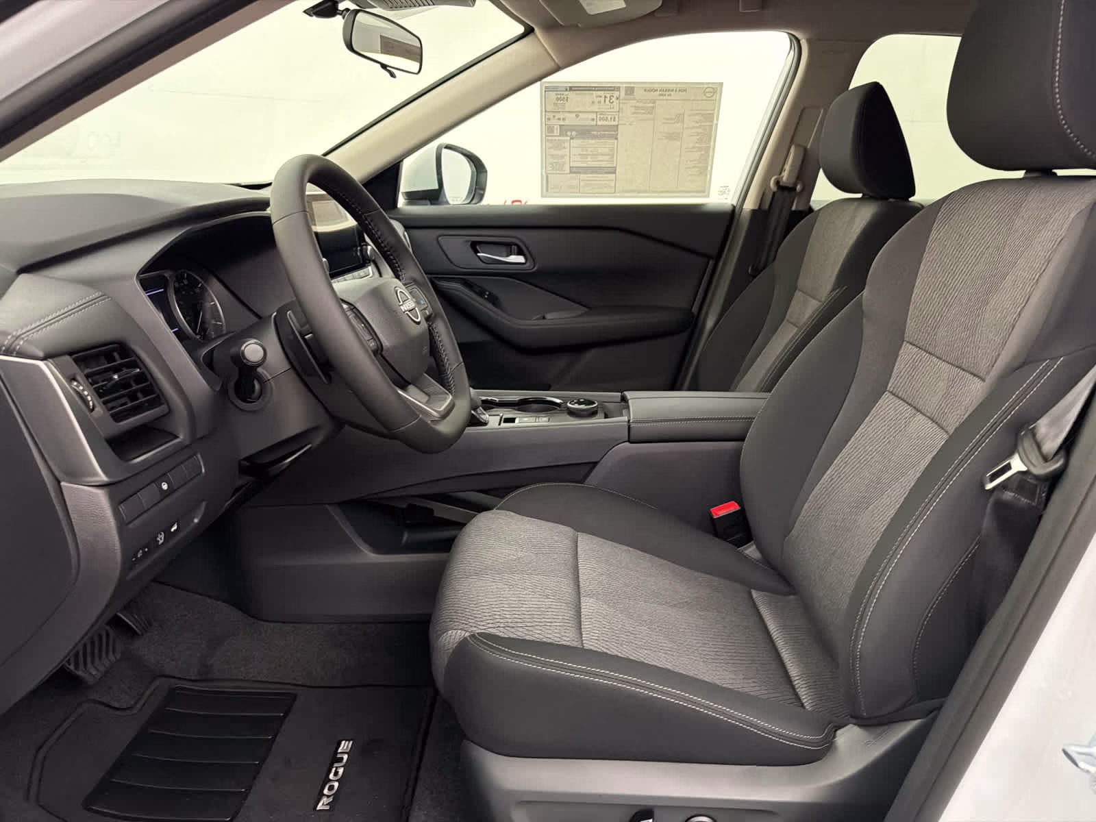 2026 Everest White Pearl Tricoat Nissan Rogue SV AWD SUV