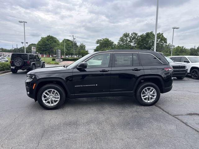 2026 Diamond Black Crystal Pearlcoat Jeep Grand Cherokee Laredo X RWD SUV