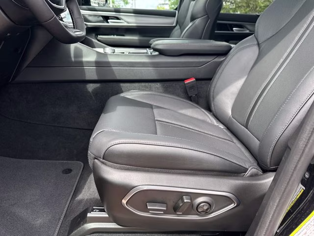2026 High Gloss Black Jeep Grand Wagoneer Limited Reserve 4X4 SUV