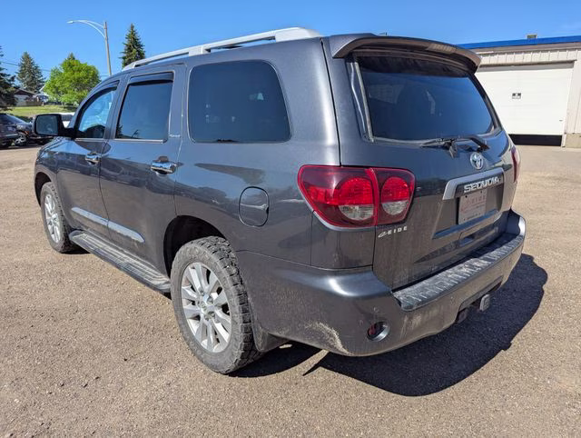 2020 Magnetic Gray Metallic Toyota Sequoia Platinum 4X4 SUV