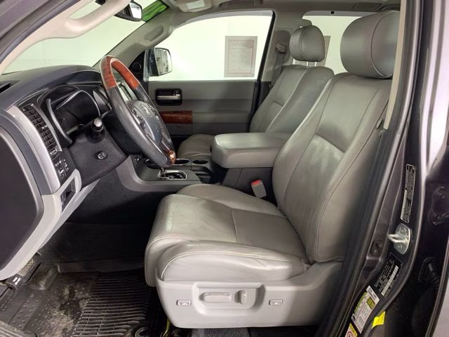 2020 Magnetic Gray Metallic Toyota Sequoia Platinum 4X4 SUV