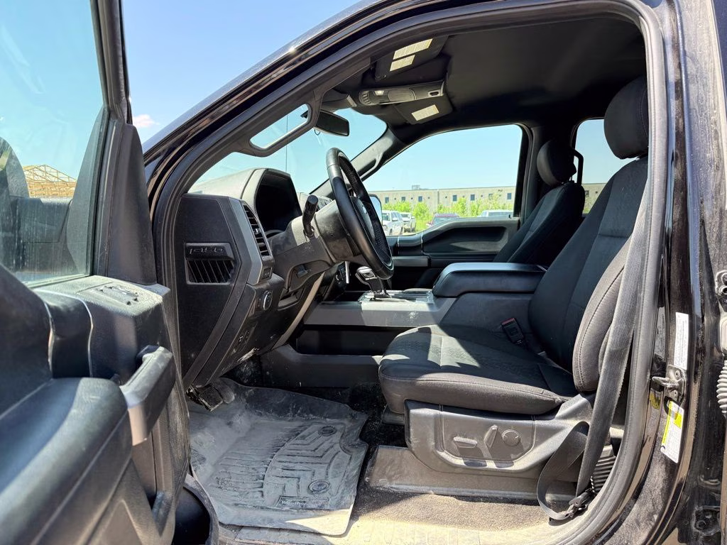 2020 Black Metallic Ford F-150 XLT 4X4 Truck