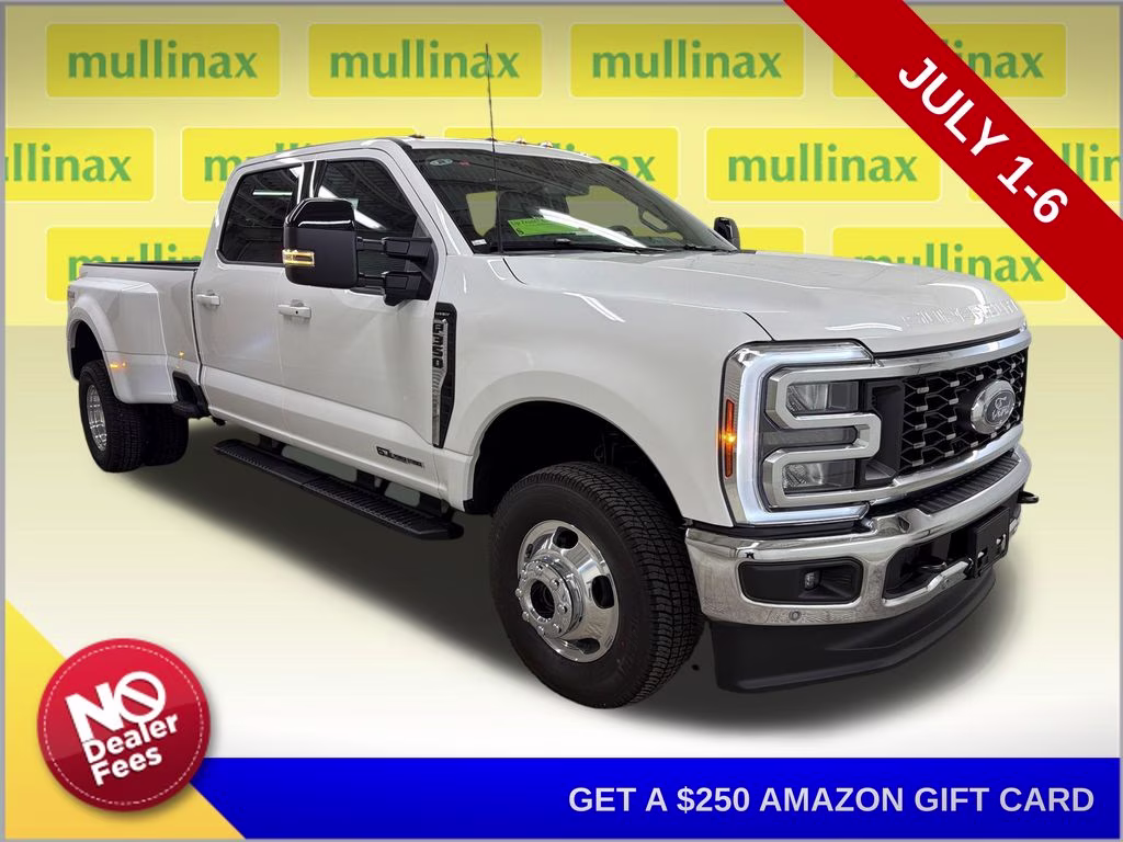 2026 STAR WHITE Ford Super Duty F-350 DRW Lariat 4X4 Truck